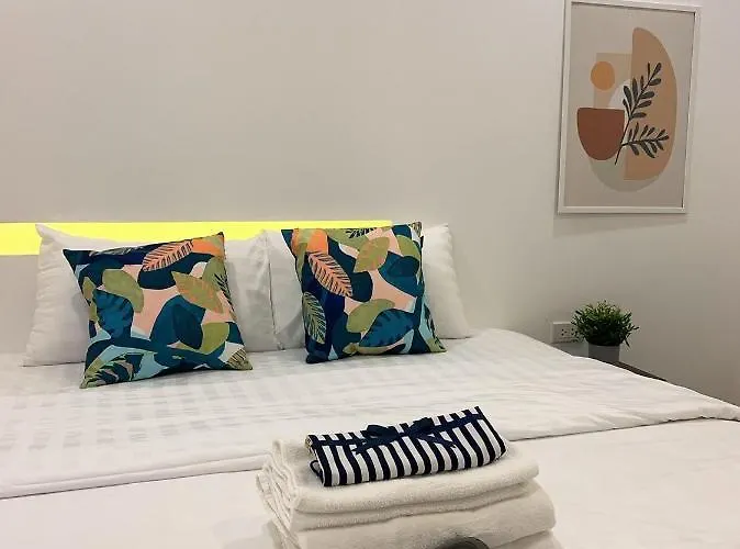 Saffron Hill Guest house 3*
